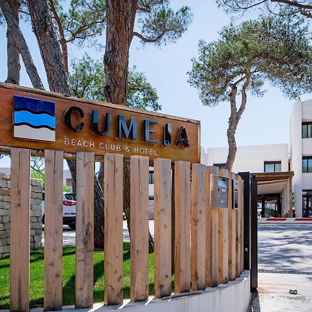 Cumeja Beach Club & Hotel Baia Domizia Exteriör bild