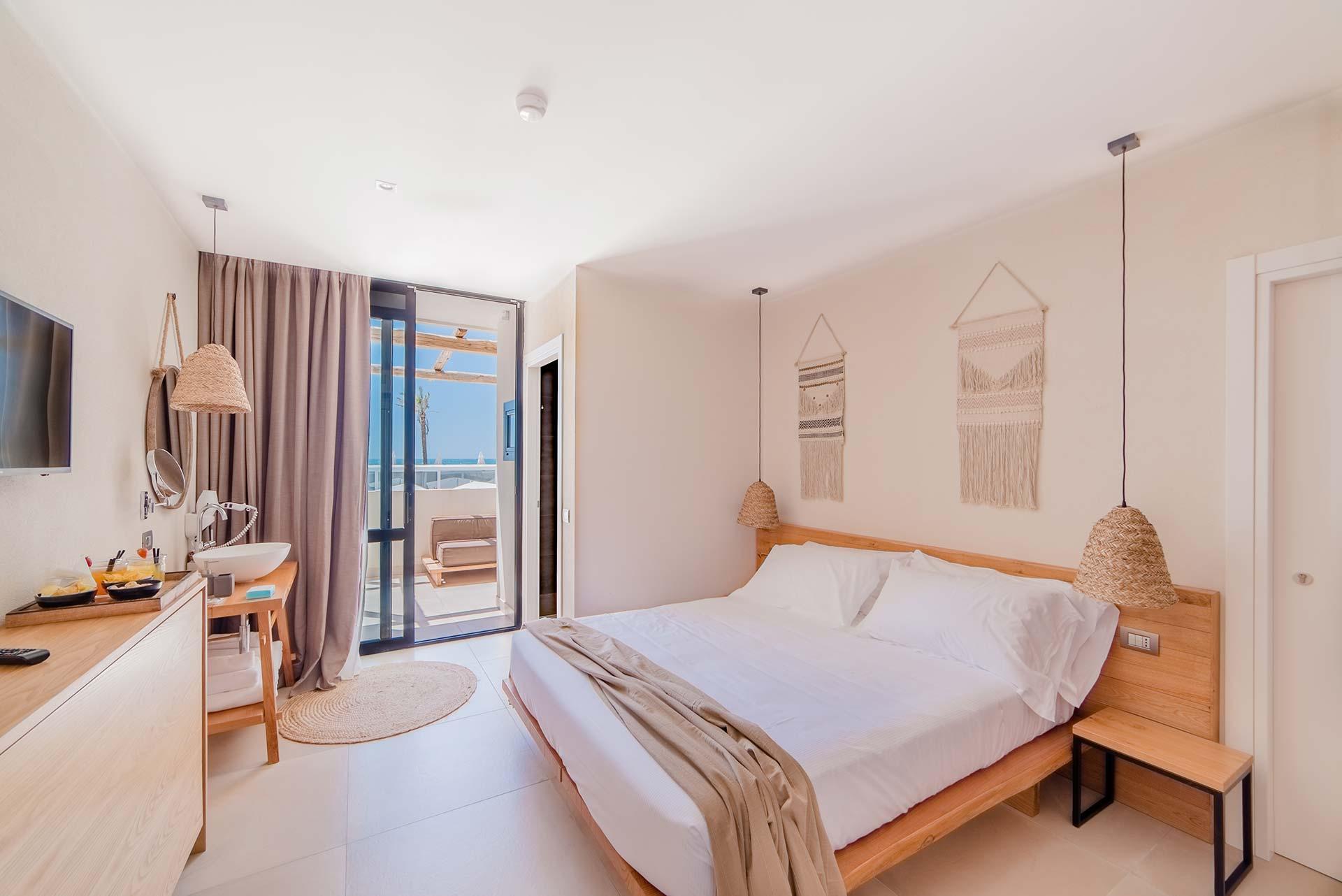 Cumeja Beach Club & Hotel Baia Domizia Exteriör bild